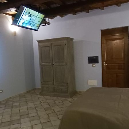 Вилла Il Granaio Del Pavone Nepi Экстерьер фото